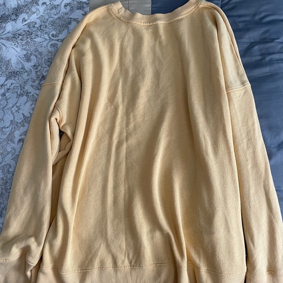 Pastel yellow time and true crewneck - Picture 1 of 3